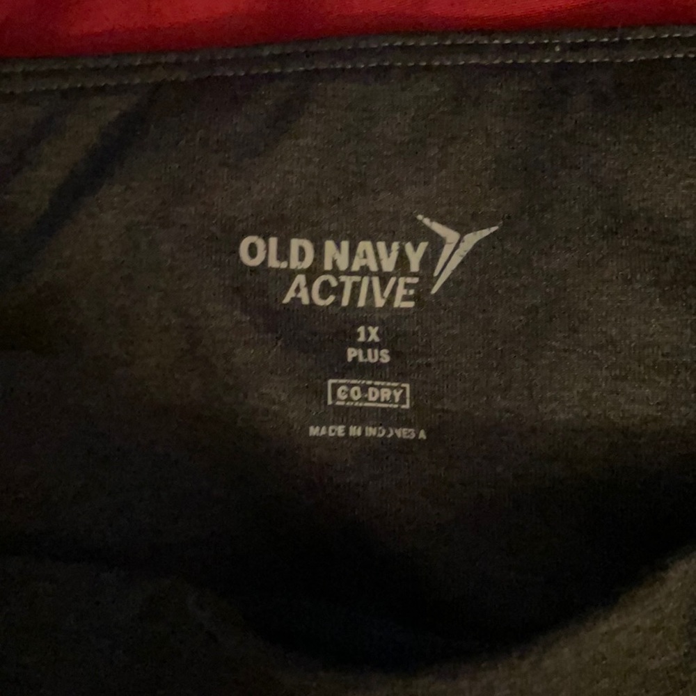 Old navy go dry gym pants 1x plus. Grey and blue